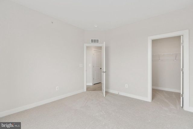 44582 STRABANE TER, Ashburn, VA 20147