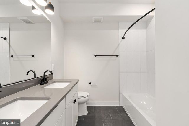 44582 STRABANE TER, Ashburn, VA 20147