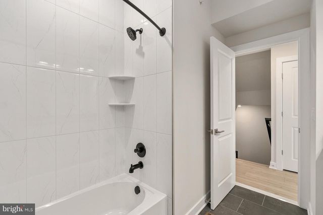 44582 STRABANE TER, Ashburn, VA 20147