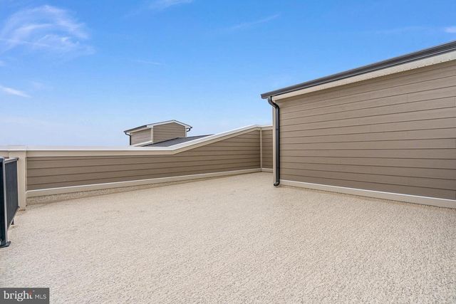 44582 STRABANE TER, Ashburn, VA 20147