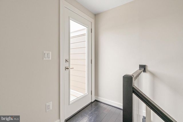 44582 STRABANE TER, Ashburn, VA 20147