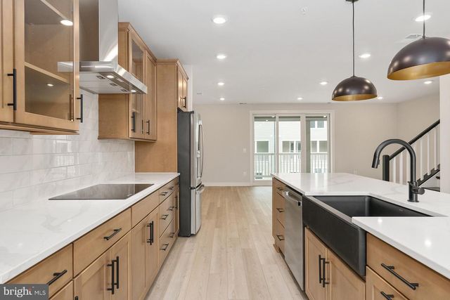 44582 STRABANE TER, Ashburn, VA 20147