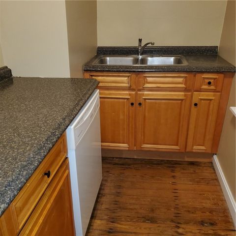 37 Wakefield Street 39, West Warwick, RI 02893