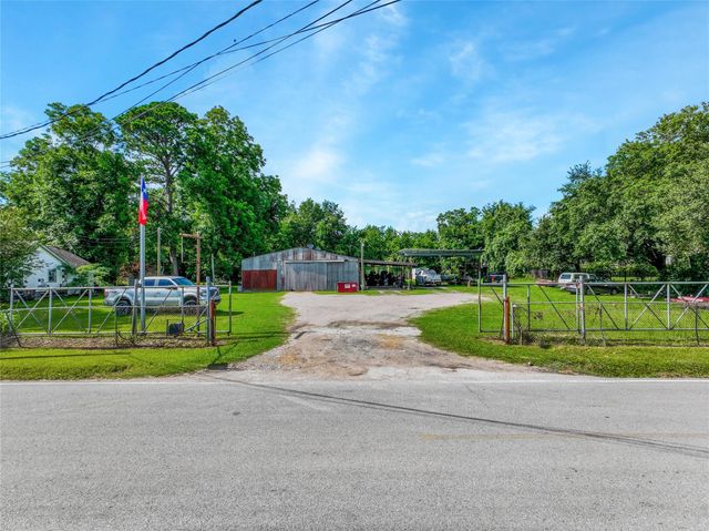 132 Hambrick Road, Houston, TX 77060