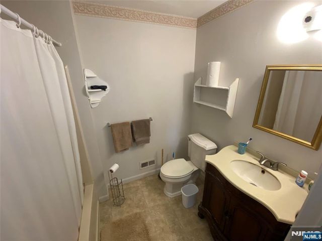 643 Plum Terrace, Mahwah, NJ 07430