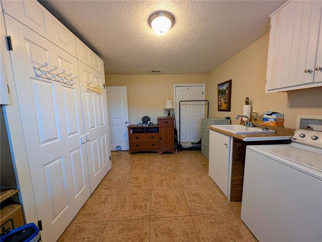 32 FALLEN OAK LANE, Palm Coast, FL 32137