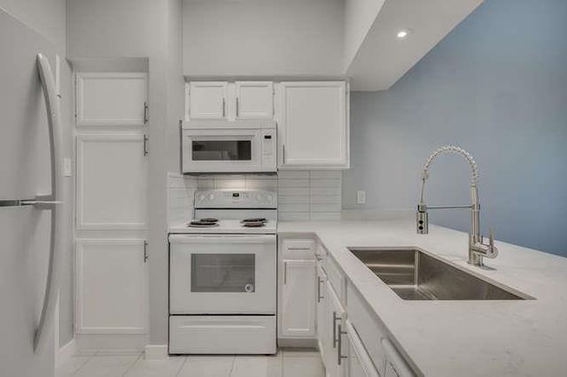 2901 San Jacinto BLVD 306, Austin, TX 78705