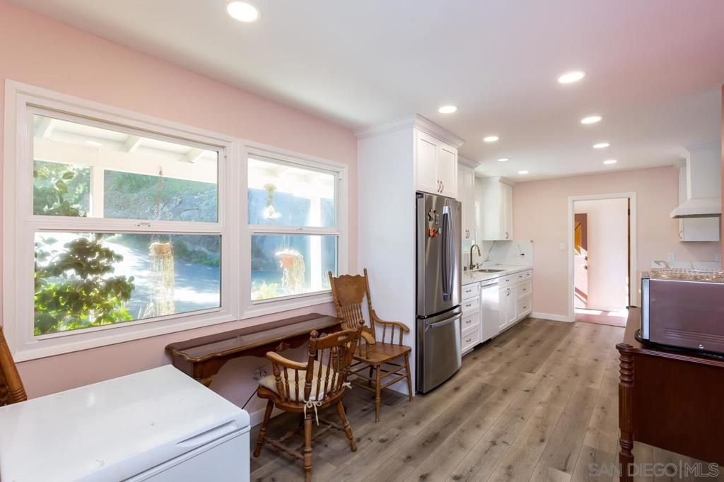 Image 11 of property listing at 2019 Avenida Penasco, El Cajon, CA 92019