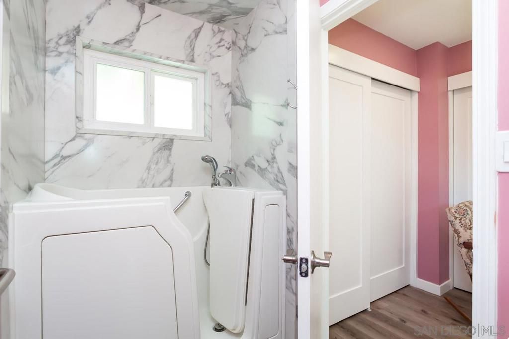 Image 26 of property listing at 2019 Avenida Penasco, El Cajon, CA 92019