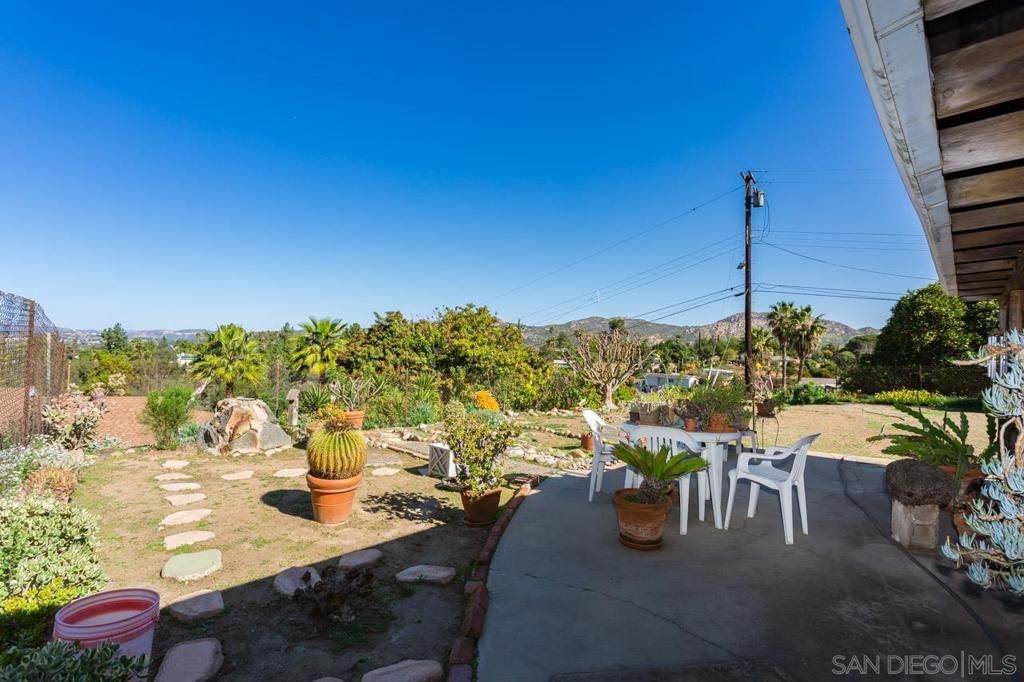 Image 28 of property listing at 2019 Avenida Penasco, El Cajon, CA 92019