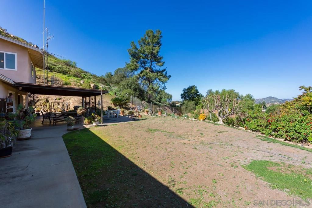 Image 29 of property listing at 2019 Avenida Penasco, El Cajon, CA 92019