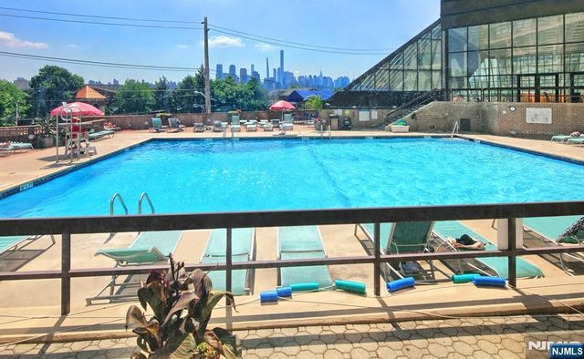 7004 Kennedy Boulevard 38A, Guttenberg, NJ 07093