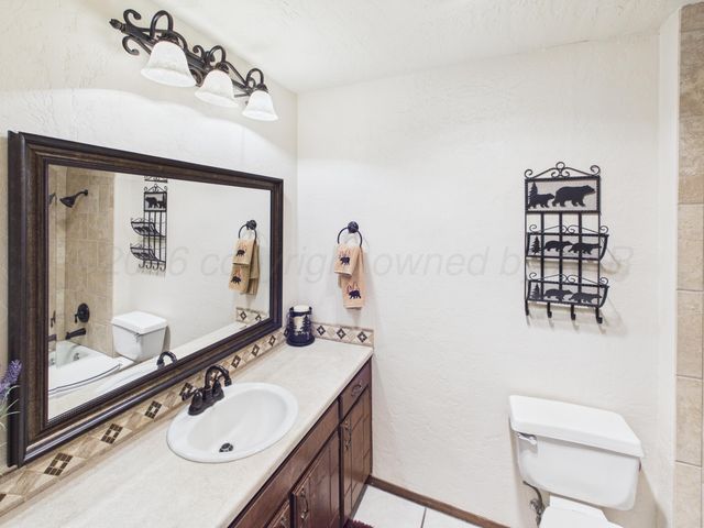 2735 N CHEROKEE Drive, Pampa, TX 79065