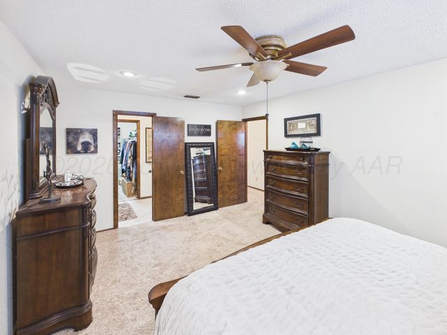 2735 N CHEROKEE Drive, Pampa, TX 79065