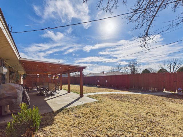 2735 N CHEROKEE Drive, Pampa, TX 79065