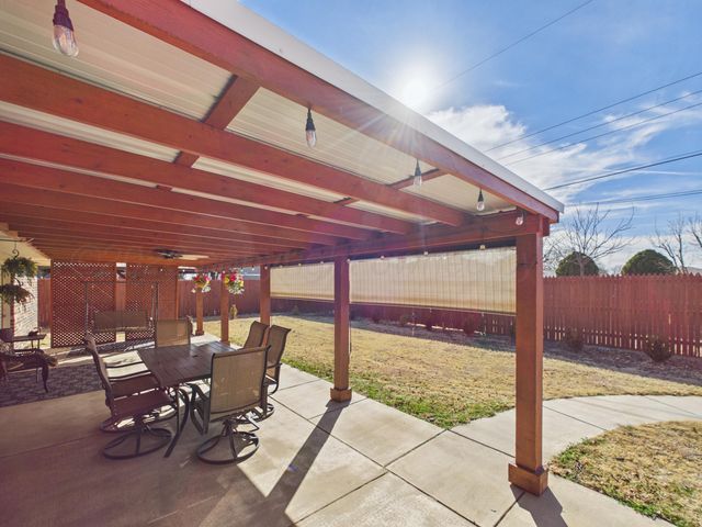 2735 N CHEROKEE Drive, Pampa, TX 79065