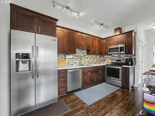 5734 N MONTANA Ave 5, Portland, OR 97217