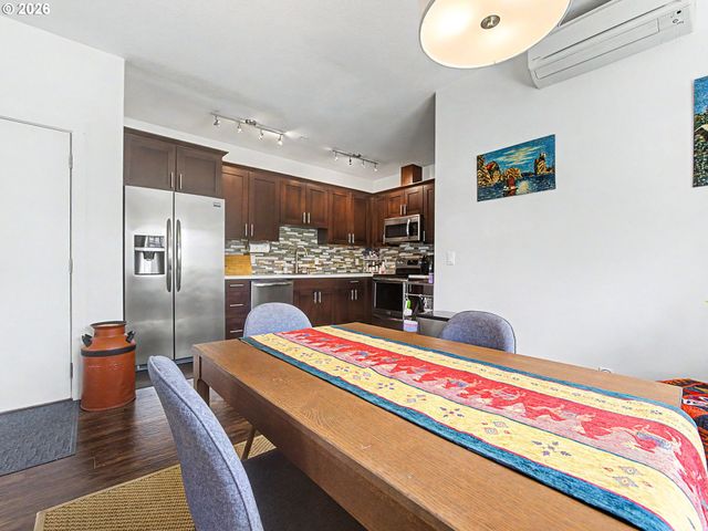 5734 N MONTANA Ave 5, Portland, OR 97217