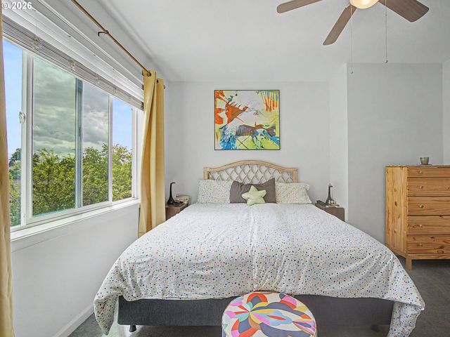 5734 N MONTANA Ave 5, Portland, OR 97217