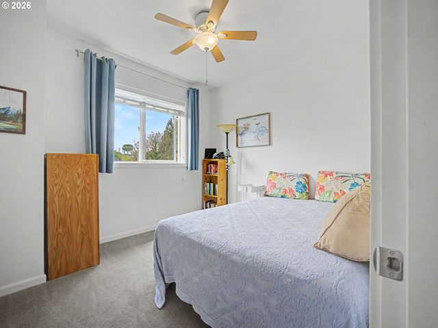 5734 N MONTANA Ave 5, Portland, OR 97217