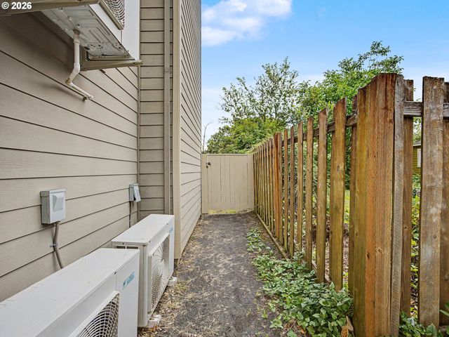 5734 N MONTANA Ave 5, Portland, OR 97217