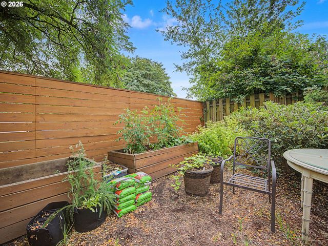 5734 N MONTANA Ave 5, Portland, OR 97217