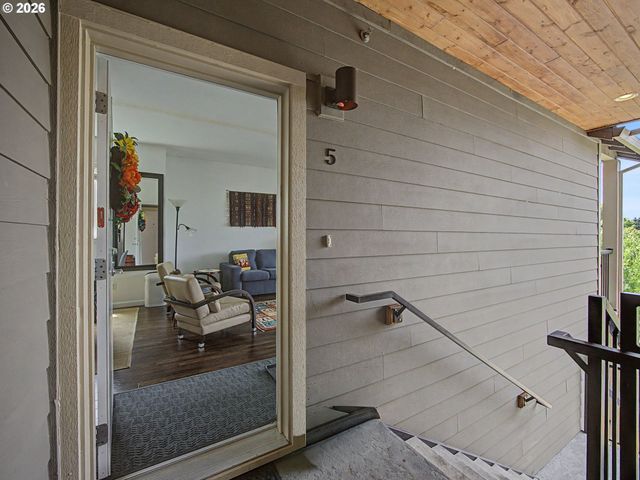 5734 N MONTANA Ave 5, Portland, OR 97217