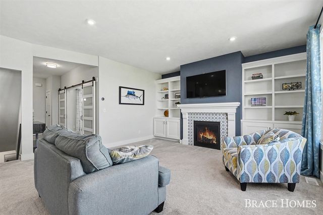 8325 Cooks Corner Drive, Byron Center, MI 49315