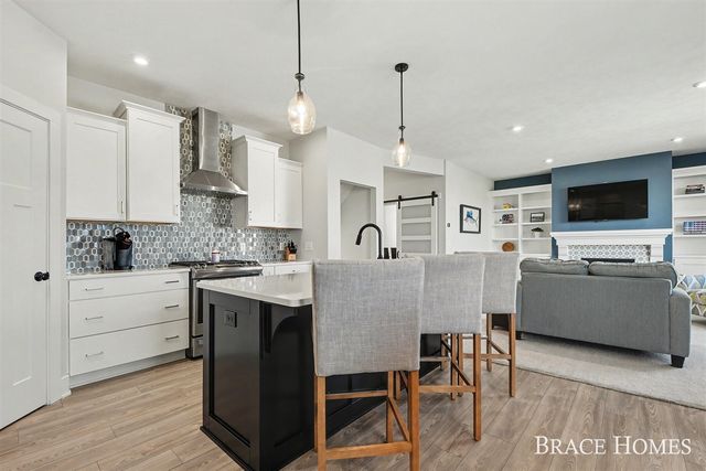 8325 Cooks Corner Drive, Byron Center, MI 49315