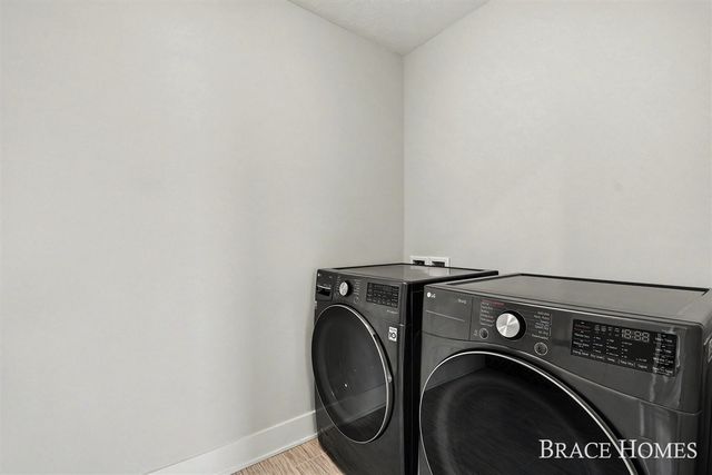 8325 Cooks Corner Drive, Byron Center, MI 49315