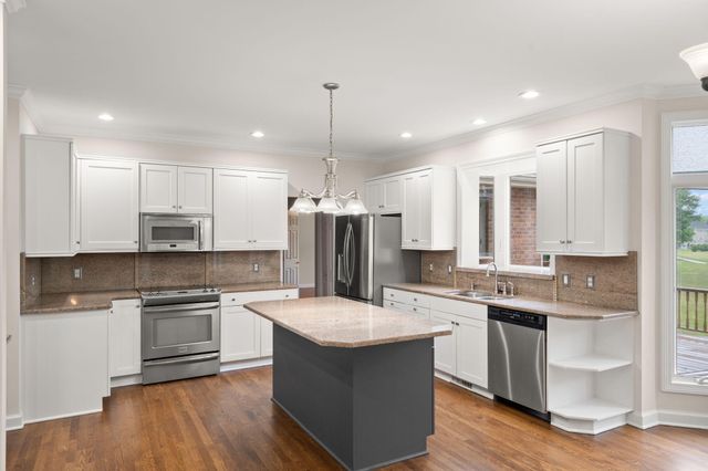 1500 Nelson Drive, Chesterton, IN 46304