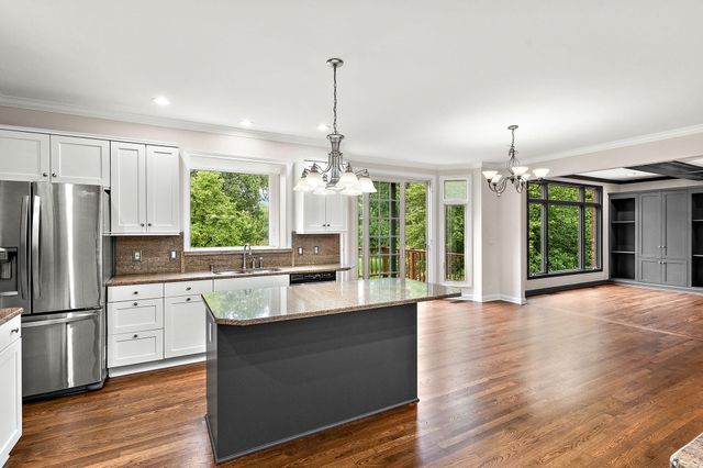 1500 Nelson Drive, Chesterton, IN 46304