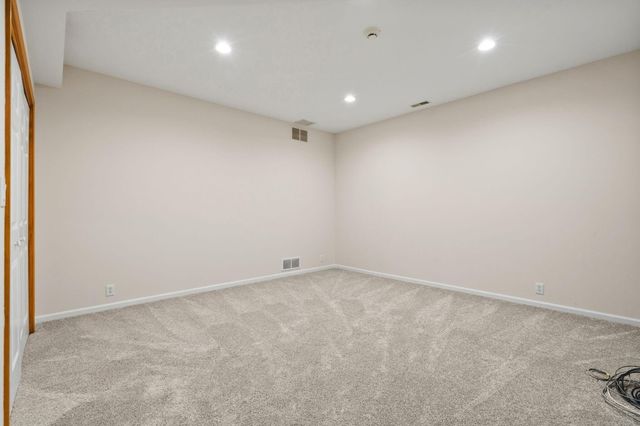 1500 Nelson Drive, Chesterton, IN 46304