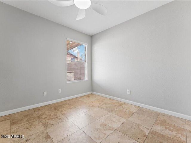7522 W HIGHLAND Avenue, Phoenix, AZ 85033