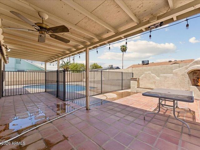 7522 W HIGHLAND Avenue, Phoenix, AZ 85033