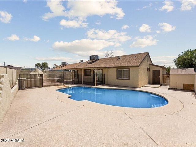 7522 W HIGHLAND Avenue, Phoenix, AZ 85033