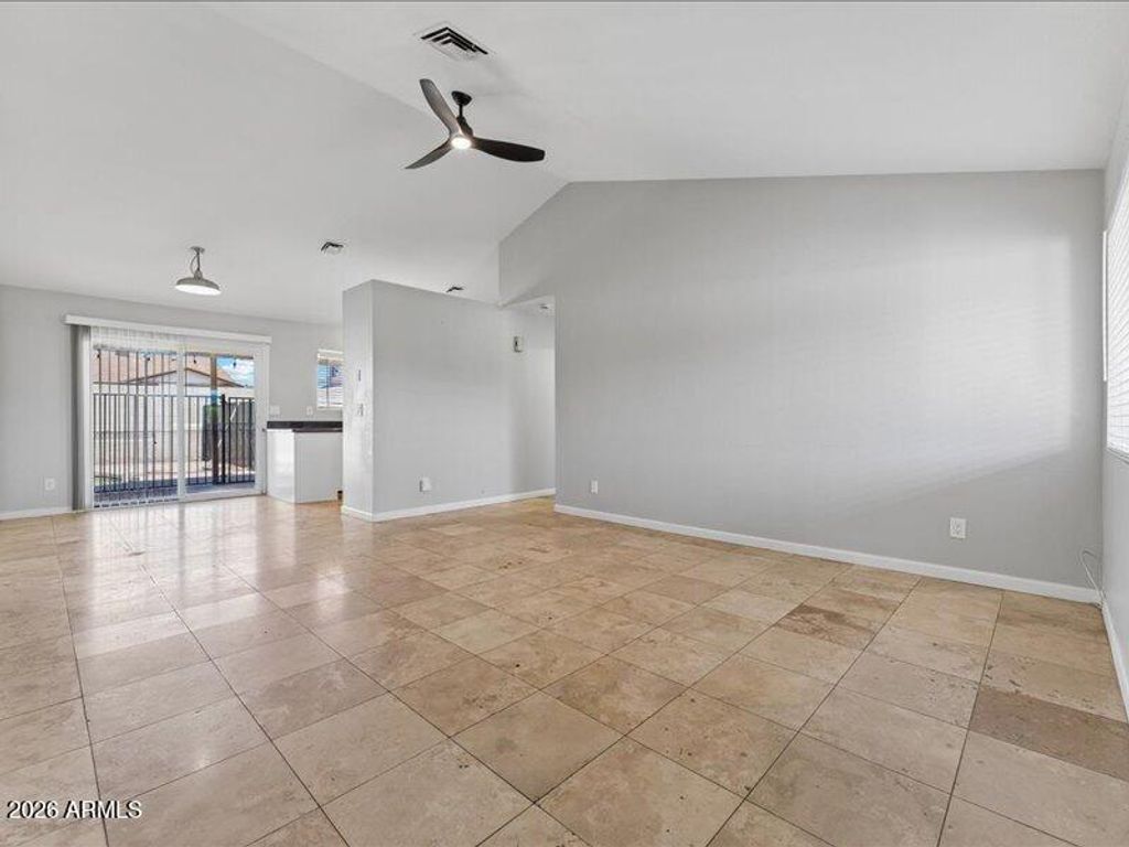 7522 W HIGHLAND Avenue, Phoenix, AZ 85033 — photo 3