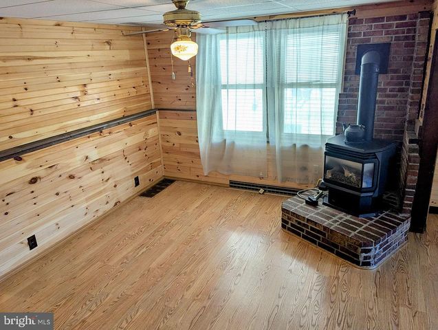 418 FAIRVIEW ST, Reading, PA 19605