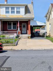 418 FAIRVIEW ST, Reading, PA 19605