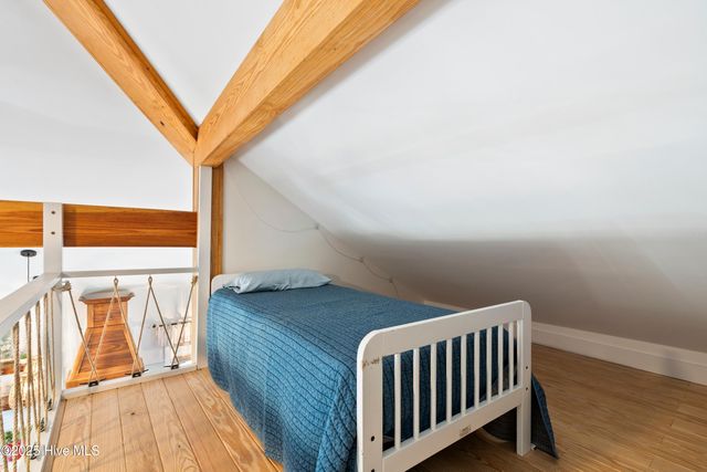 204 Lakeshore Drive, Lake Waccamaw, NC 28450