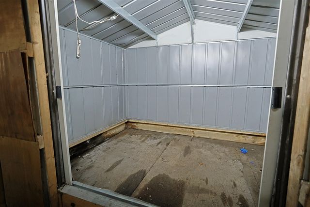 60123 Dailey Road, Dowagiac, MI 49047