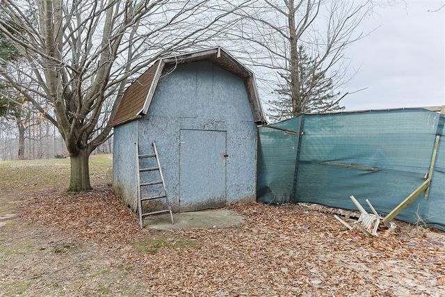 60123 Dailey Road, Dowagiac, MI 49047