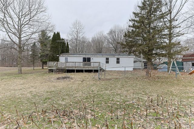 60123 Dailey Road, Dowagiac, MI 49047