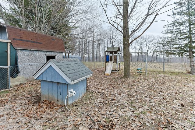 60123 Dailey Road, Dowagiac, MI 49047