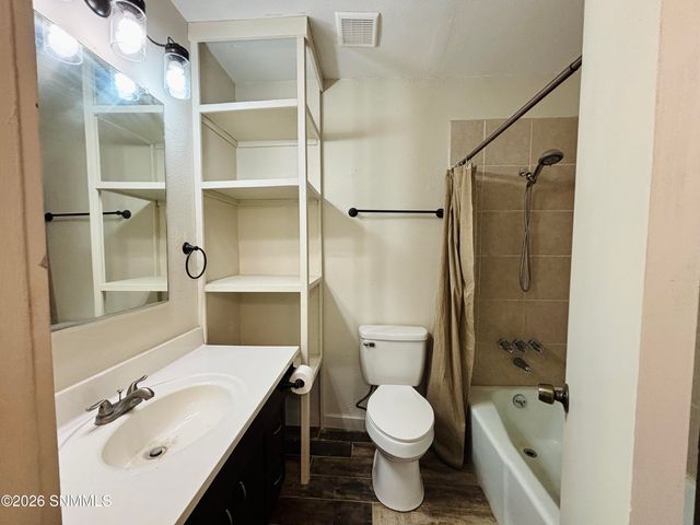 1605 Juniper Avenue, Las Cruces, NM 88001