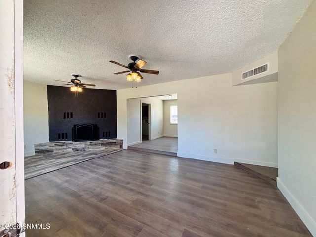 1605 Juniper Avenue, Las Cruces, NM 88001