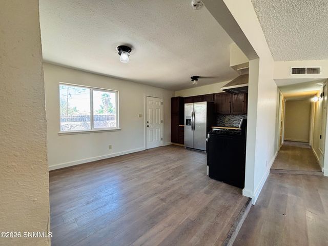 1605 Juniper Avenue, Las Cruces, NM 88001