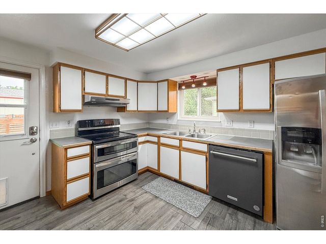 1739 Shavano St, Longmont, CO 80504
