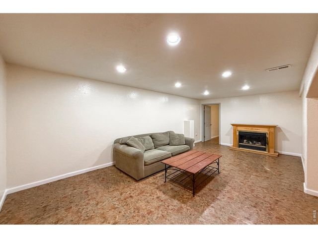 1739 Shavano St, Longmont, CO 80504