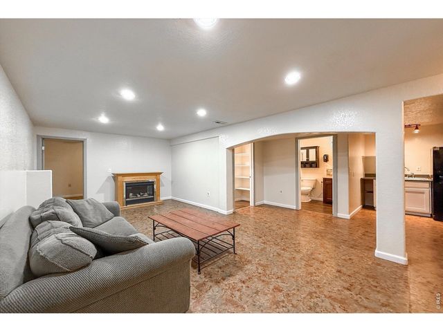 1739 Shavano St, Longmont, CO 80504
